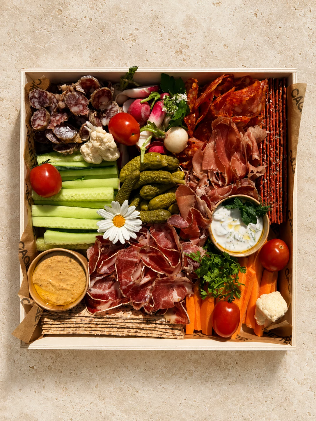 Plateau de charcuteries artisanales — CAGETTES